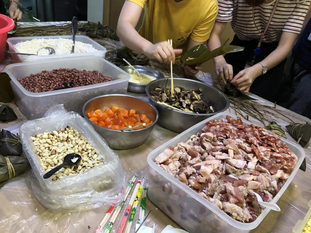 “粽”享美味,端午安(ān)康。 “粽”享美味,端午安(ān)康。